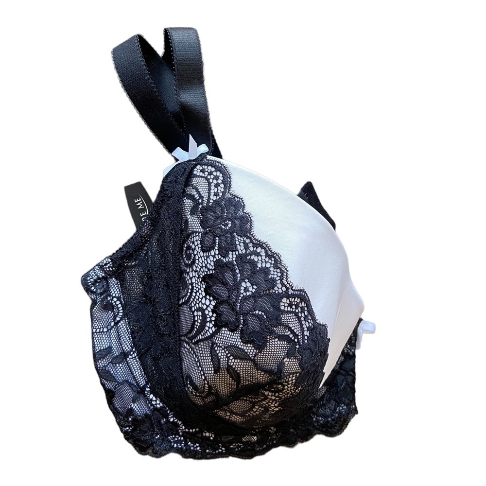 Adore Me Lace Bra - Picture 9 of 9